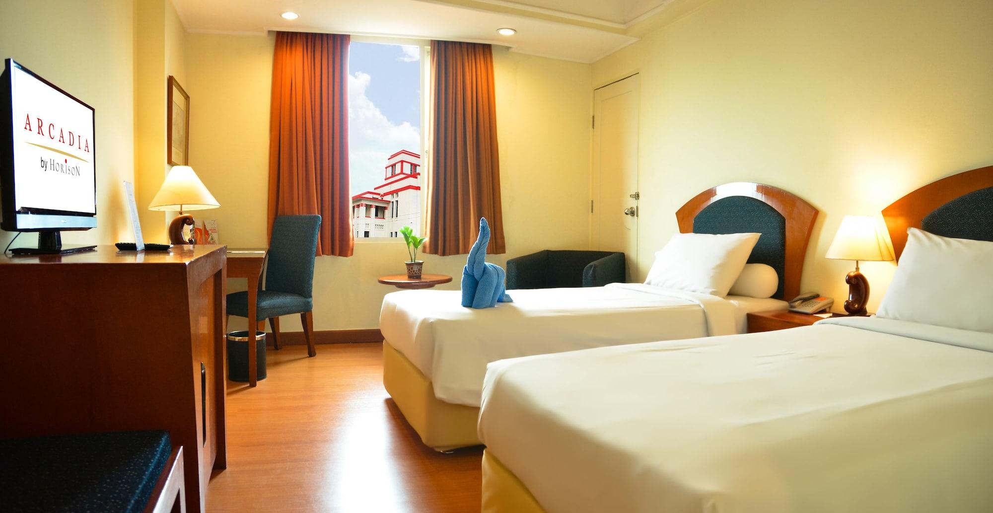 Arcadia Surabaya Hotel Екстер'єр фото
