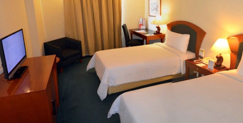 Arcadia Surabaya Hotel Екстер'єр фото